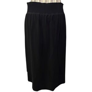 Athleta Cosmic Skirt Black with Pockets size Medium